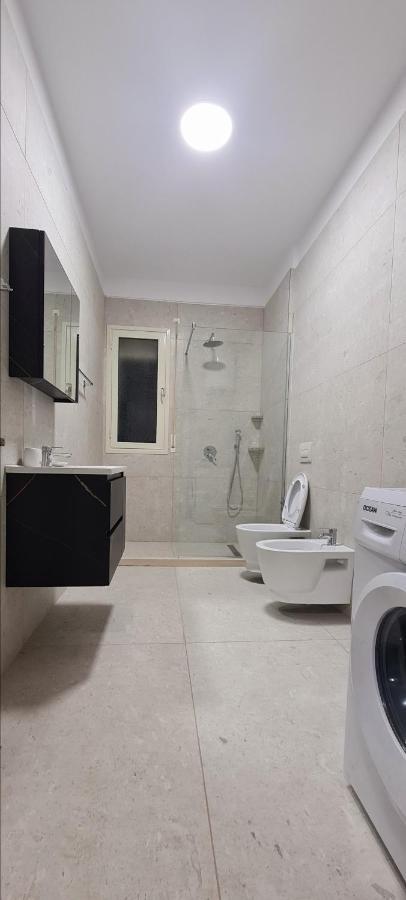 Vlorë Vacation Station Sea View Apartament מראה חיצוני תמונה